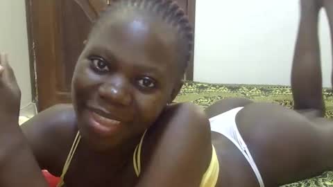 Snapshot of sweet_sharon01 chatting on December 2, 2025, 10:42 am Sharon online show from December 2, 2025, 10:42 am