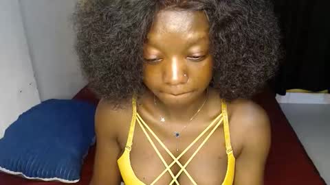 Snapshot of sweet_sherie chatting on October 31, 2025, 12:44 am ellanah Tracie online show from October 31, 2025, 12:44 am