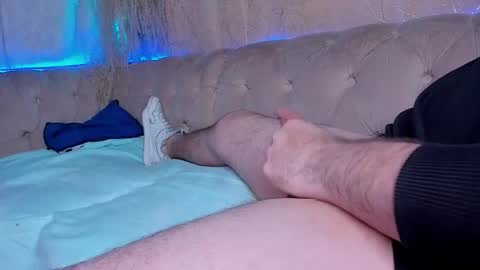 Snapshot of sweet_sin21 chatting on December 3, 2025, 10:41 pm Start 18 year Noa 19 year online show from December 3, 2025, 10:41 pm