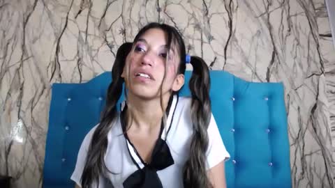Snapshot of sweet_skylove_ chatting on January 3, 2025, 4:06 pm Adriana online show from January 3, 2025, 4:06 pm