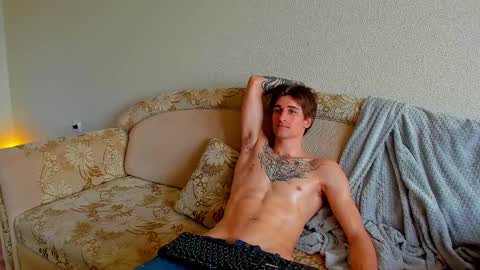 sweet_smith8 online show from March 9, 2025, 10:41 am