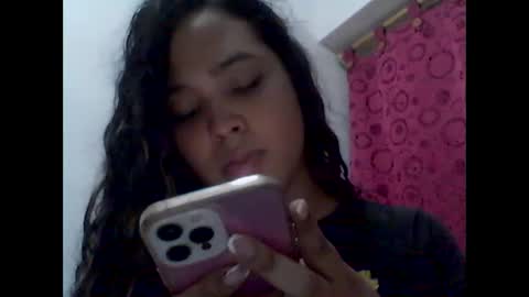 Snapshot of sweet_starxx chatting on March 1, 2025, 4:47 am Yeileen online show from March 1, 2025, 4:47 am