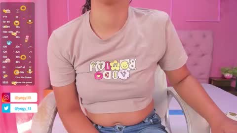 Snapshot of sweet_starxx chatting on December 17, 2025, 5:19 pm Yeileen online show from December 17, 2025, 5:19 pm