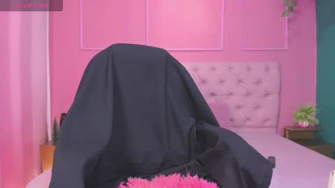 Snapshot of sweet_starxx chatting on January 14, 2026, 6:57 pm Yeileen online show from January 14, 2026, 6:57 pm