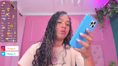 Snapshot of sweet_starxx chatting on February 7, 2026, 7:39 pm Yeileen online show from February 7, 2026, 7:39 pm