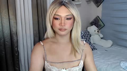 Snapshot of sweet_tenshi chatting on March 6, 2025, 10:20 am tenshi online show from March 6, 2025, 10:20 am