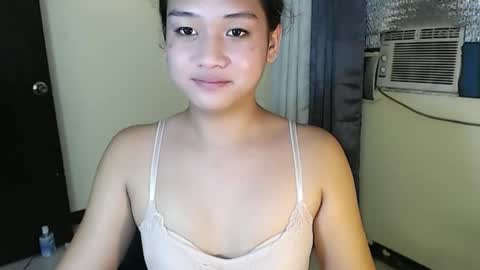 Snapshot of sweet_tenshi chatting on September 17, 2025, 7:59 pm tenshi online show from September 17, 2025, 7:59 pm