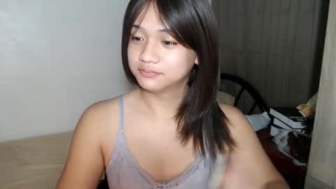 Snapshot of sweet_tenshi chatting on December 23, 2025, 12:30 am tenshi online show from December 23, 2025, 12:30 am