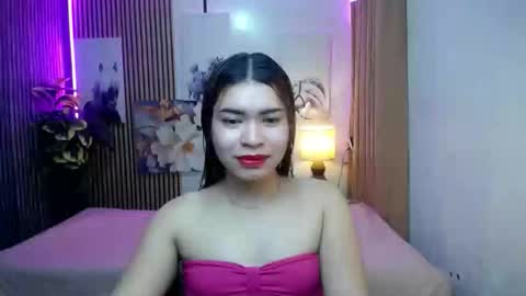 Snapshot of sweet_trexie chatting on January 7, 2026, 12:24 am sweet_trexie online show from January 7, 2026, 12:24 am