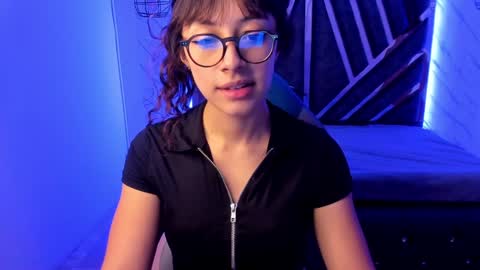 Snapshot of sweet_venus4 chatting on January 4, 2025, 9:31 pm sweet_venus4 online show from January 4, 2025, 9:31 pm