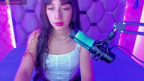 Snapshot of sweet_venus4 chatting on February 25, 2025, 11:19 am sweet_venus4 online show from February 25, 2025, 11:19 am