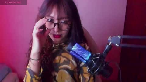Snapshot of sweet_venus4 chatting on February 26, 2025, 2:25 pm sweet_venus4 online show from February 26, 2025, 2:25 pm