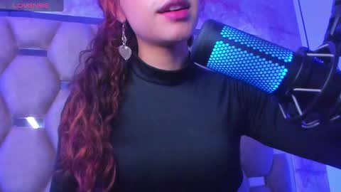 Snapshot of sweet_venus4 chatting on March 6, 2025, 2:18 pm sweet_venus4 online show from March 6, 2025, 2:18 pm