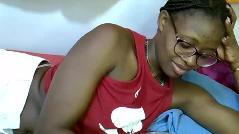 sweet_zarah online show from April 2, 2026, 3:04 am