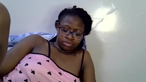 Snapshot of sweet_zarah chatting on April 26, 2026, 6:55 am sweet_zarah online show from April 26, 2026, 6:55 am