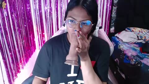 Alma online show from April 15, 2026, 7:58 pm