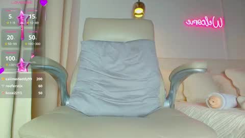 Snapshot of sweetandreagil chatting on March 4, 2025, 7:01 pm Andrea Cheryl GiLandreagil80 In Instagram online show from March 4, 2025, 7:01 pm