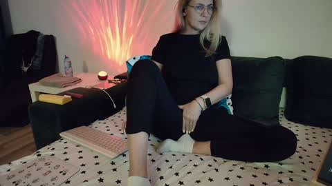 Snapshot of sweetania_ chatting on January 30, 2025, 10:41 pm Ania online show from January 30, 2025, 10:41 pm