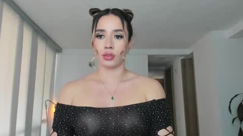 Snapshot of sweetann08 chatting on March 5, 2025, 3:51 pm Camila online show from March 5, 2025, 3:51 pm