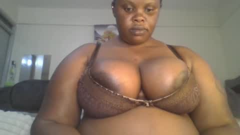 sweetbaby46 online show from December 14, 2025, 1:05 pm