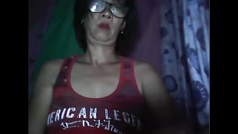 Snapshot of sweetbella24 chatting on April 14, 2026, 1:17 pm im anne online show from April 14, 2026, 1:17 pm