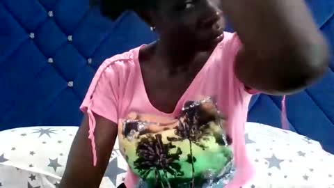 Snapshot of sweetberry4 chatting on May 31, 2026, 6:53 am QUINTER online show from May 31, 2026, 6:53 am
