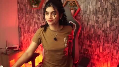 Salom independent model online show from March 24, 2026, 3:22 am