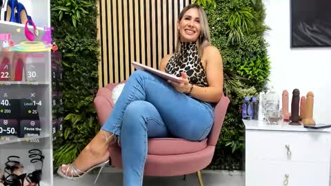 Cherry online show from October 5, 2025, 6:01 am