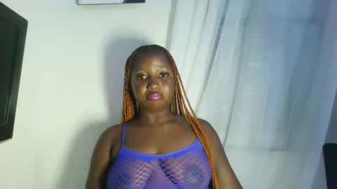 Snapshot of sweetcoochiex chatting on September 20, 2025, 5:47 pm sweetcoochiex online show from September 20, 2025, 5:47 pm