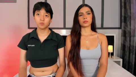 Snapshot of sweetcoupple chatting on April 9, 2026, 10:04 pm Eva Short hair girl - Victoria Long red hair online show from April 9, 2026, 10:04 pm