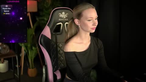 Lina online show from March 20, 2026, 5:07 pm