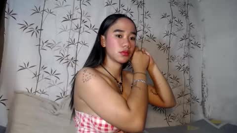 Danni online show from November 13, 2025, 7:51 am