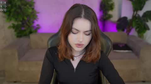 Amelia online show from September 10, 2025, 10:59 am