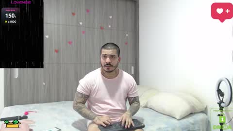 Snapshot of sweetdesires_ chatting on March 12, 2026, 7:31 pm online show from March 12, 2026, 7:31 pm