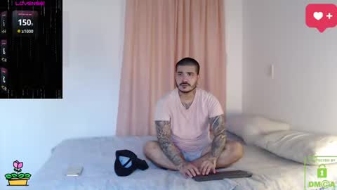 Snapshot of sweetdesires_ chatting on June 19, 2026, 6:45 pm online show from June 19, 2026, 6:45 pm