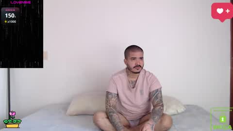 Snapshot of sweetdesires_ chatting on July 27, 2026, 2:57 pm online show from July 27, 2026, 2:57 pm