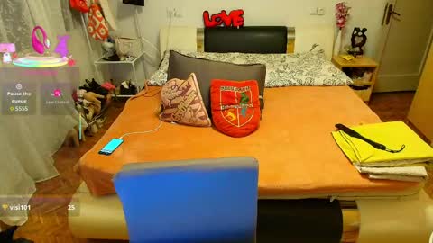 Snapshot of sweetdevil0810 chatting on May 24, 2026, 7:52 pm Sweetdevil0810 online show from May 24, 2026, 7:52 pm