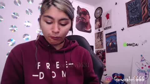 Abril online show from February 19, 2025, 2:55 pm