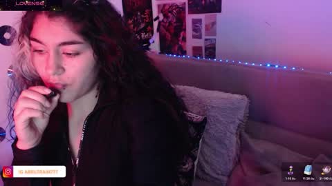 Abril online show from October 23, 2025, 4:39 pm