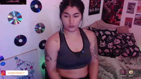 Abril online show from November 21, 2025, 5:55 pm