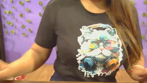 Snapshot of sweetdream220 chatting on January 1, 2025, 9:28 am sweetdream220 online show from January 1, 2025, 9:28 am