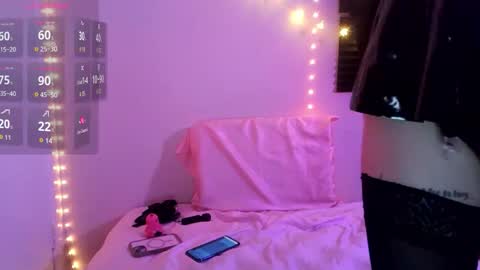 Emma online show from December 15, 2025, 4:39 am