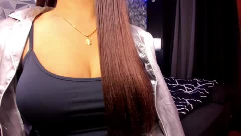 Snapshot of sweetest_one4 chatting on May 17, 2026, 12:23 pm sweetest_one4 online show from May 17, 2026, 12:23 pm