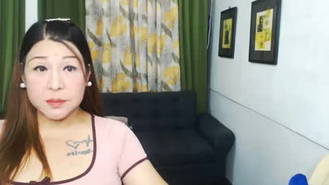 Snapshot of sweetflavor4uxxx chatting on January 3, 2025, 1:14 pm GoddessAira4uTS online show from January 3, 2025, 1:14 pm