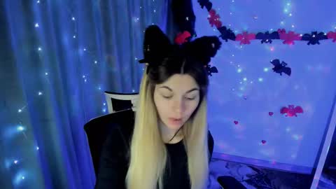 sweetfoyou online show from November 1, 2025, 6:59 am