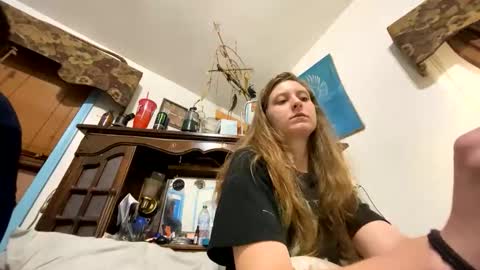 sweetfreedom2004 online show from November 7, 2025, 8:14 am