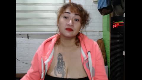 Snapshot of sweetgemini23 chatting on November 19, 2025, 5:02 pm Jean online show from November 19, 2025, 5:02 pm