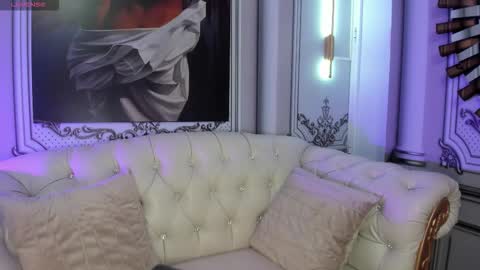 Snapshot of sweetgirl4u_ chatting on September 10, 2025, 10:04 am MIA online show from September 10, 2025, 10:04 am