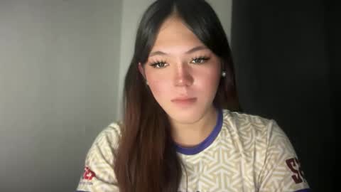 Ayesha online show from November 14, 2025, 2:32 am