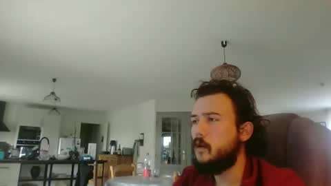 Snapshot of sweetguyss12 chatting on October 29, 2025, 9:44 am sweetguyss12 online show from October 29, 2025, 9:44 am